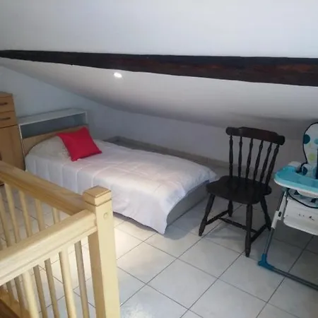 En Location Touristique Pour 4 Personnes * Docelles